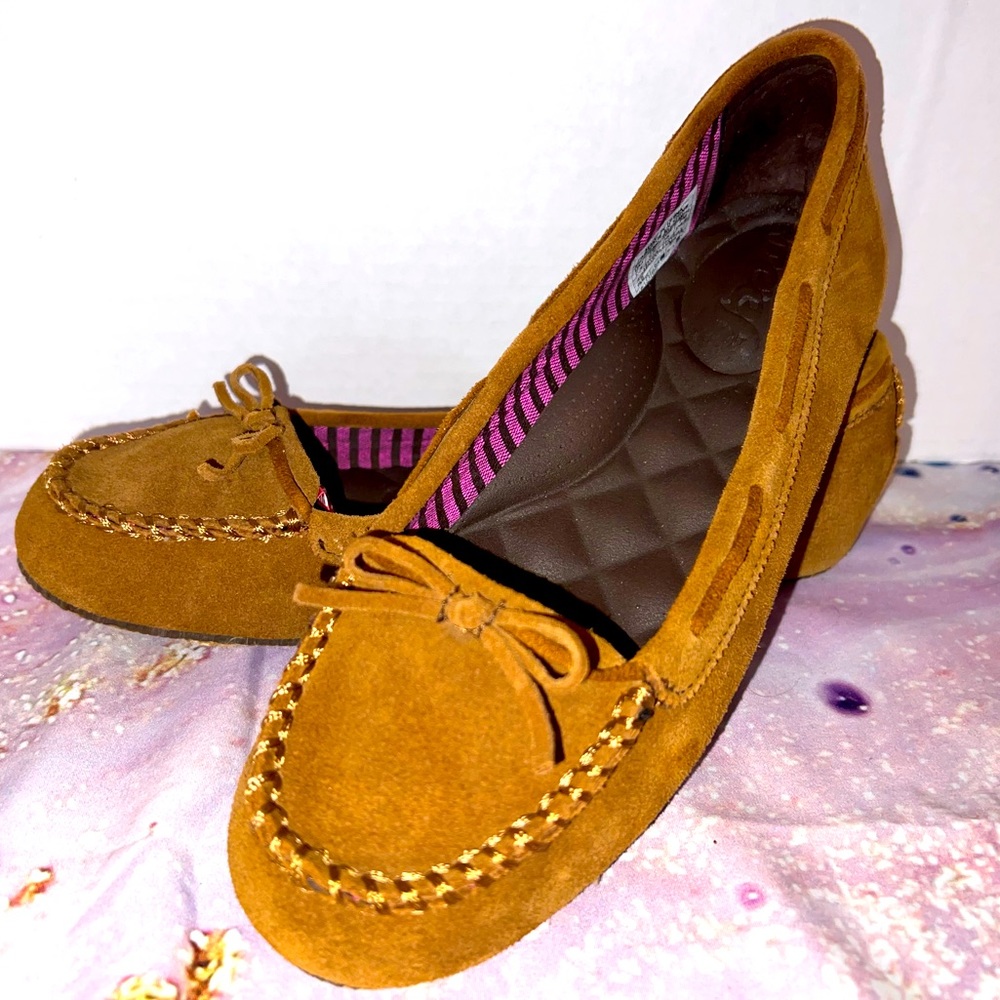 Reef Moccasins Size 7.5 Brown Slip On Cowhide